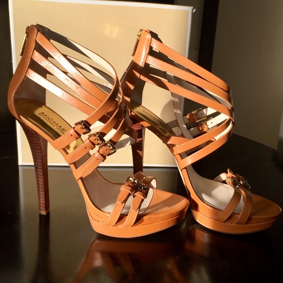 Michael Kors strappy stiletto sandals. - Picture 4 of 5
